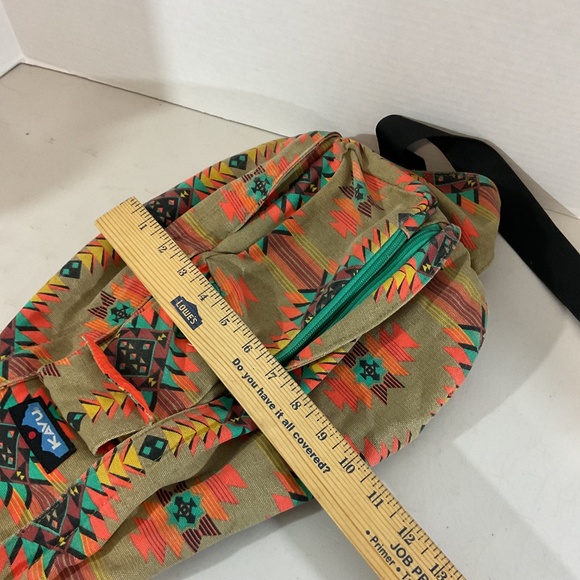 Kavu Rope Sling Crossbody Bag Southwest Aztec Print - Picture 2 of 11